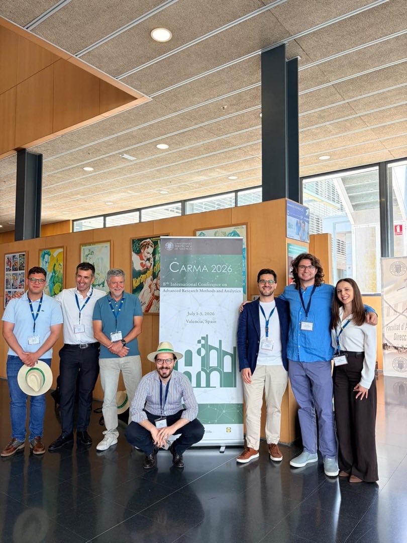 Foto di gruppo dei partecipanti al banner di CARMA 2026, Universitat Politècnica de València